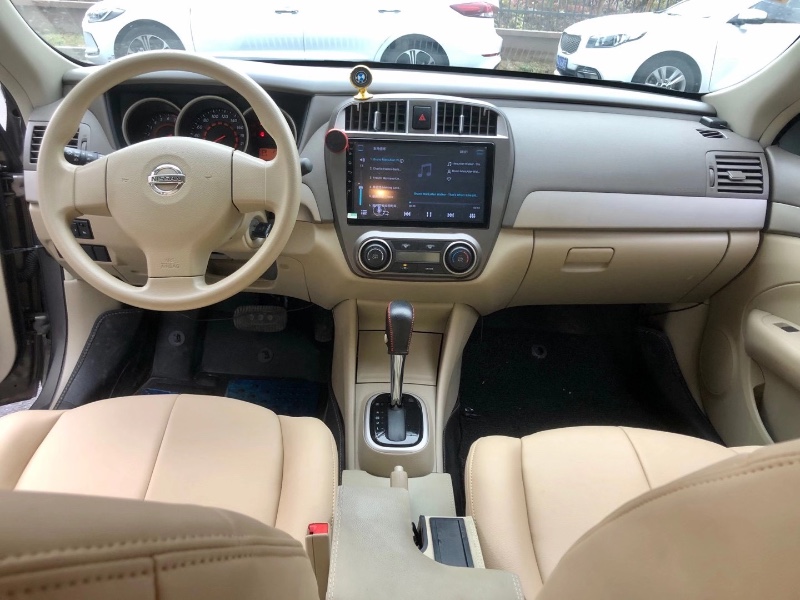 上海18年日產軒逸4