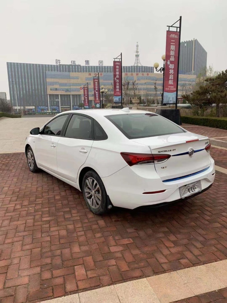 潍坊18年别克英朗5