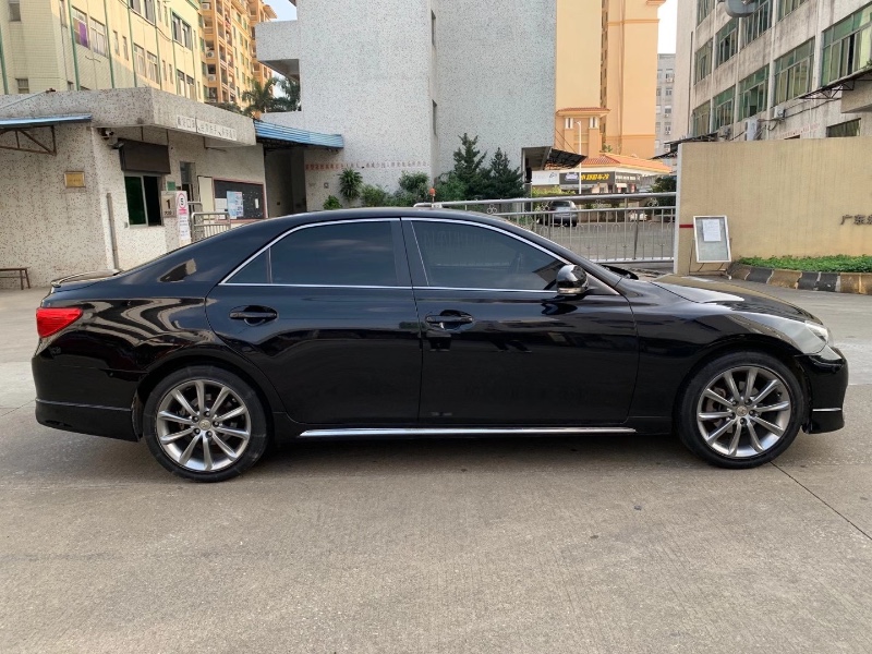 中山14年丰田锐志4