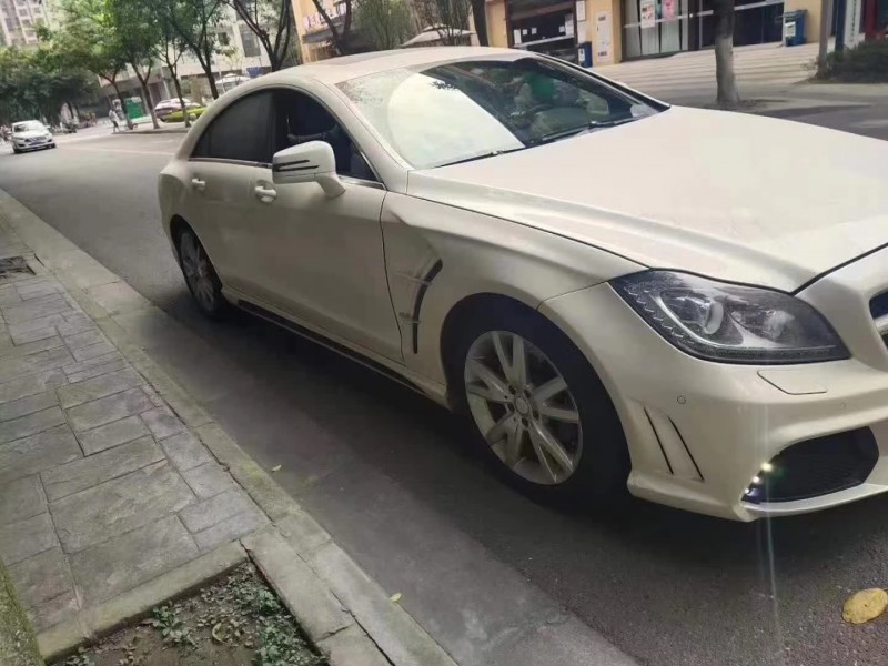 成都14年奔驰CLS2