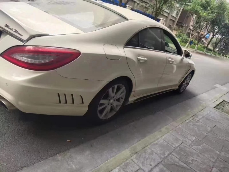 成都14年奔驰CLS5