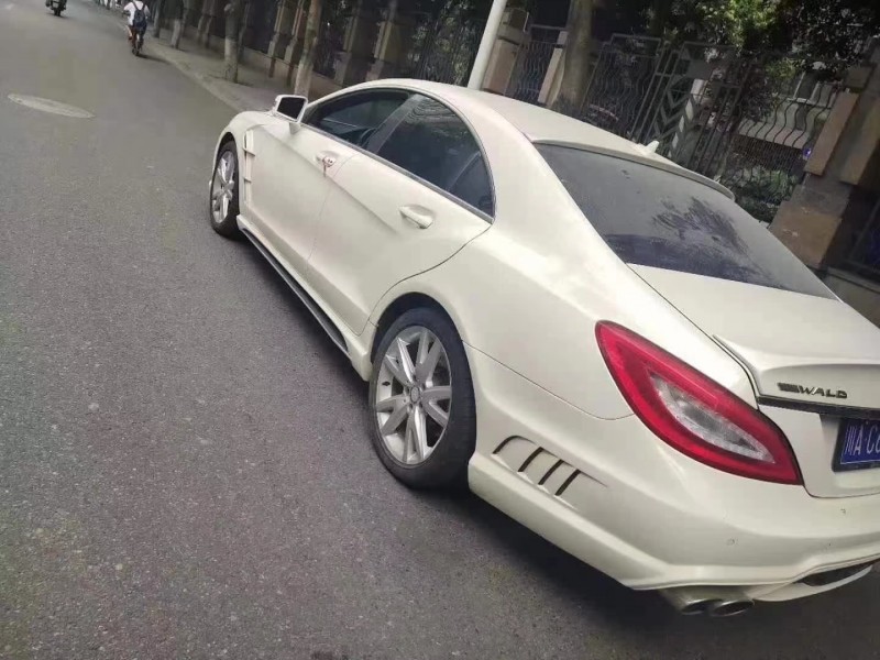 成都14年奔驰CLS4