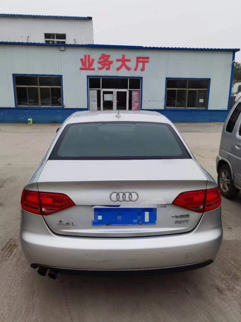 泰安09年奧迪A4L8