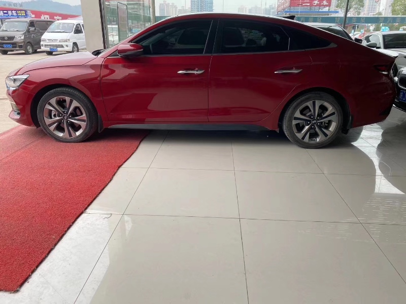 重庆19年现代菲斯塔7