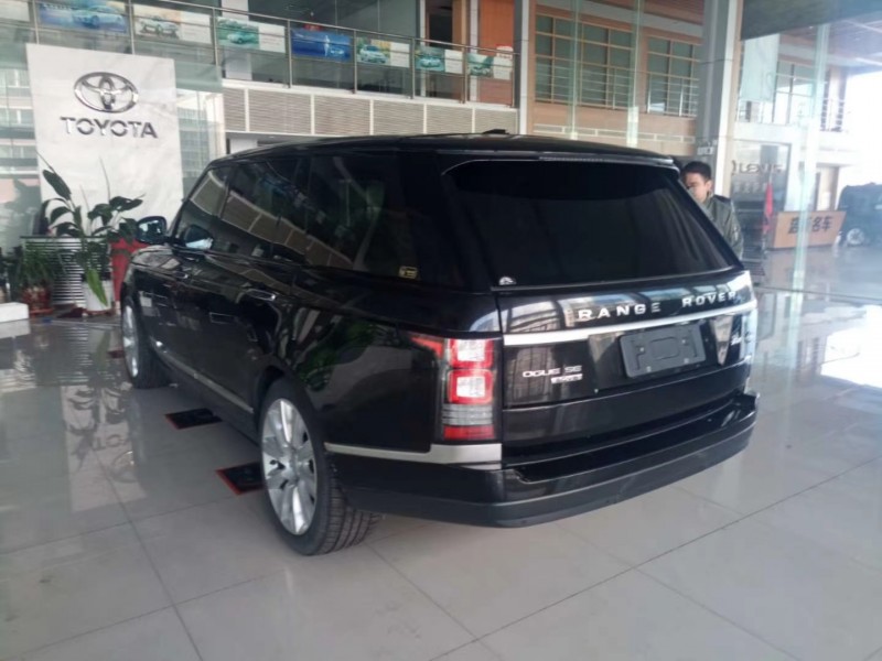 邢台17年路虎揽胜行政4