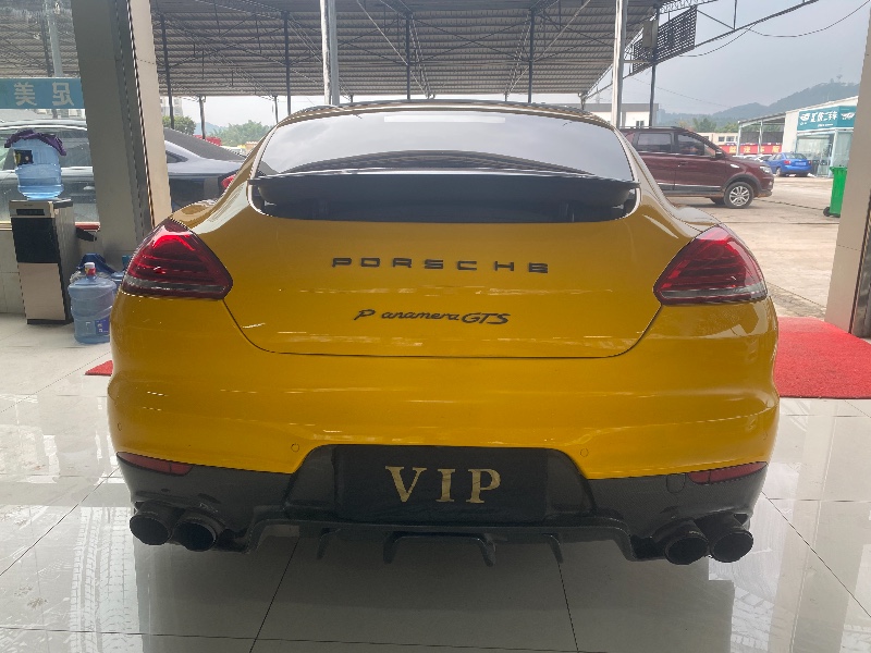 重庆10年保时捷帕拉梅拉5