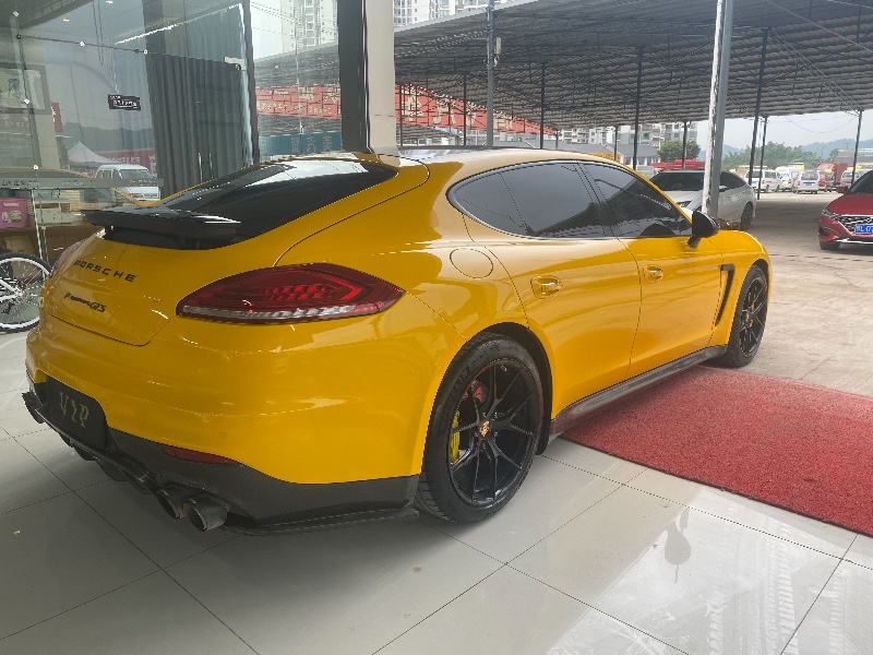 重庆10年保时捷帕拉梅拉6