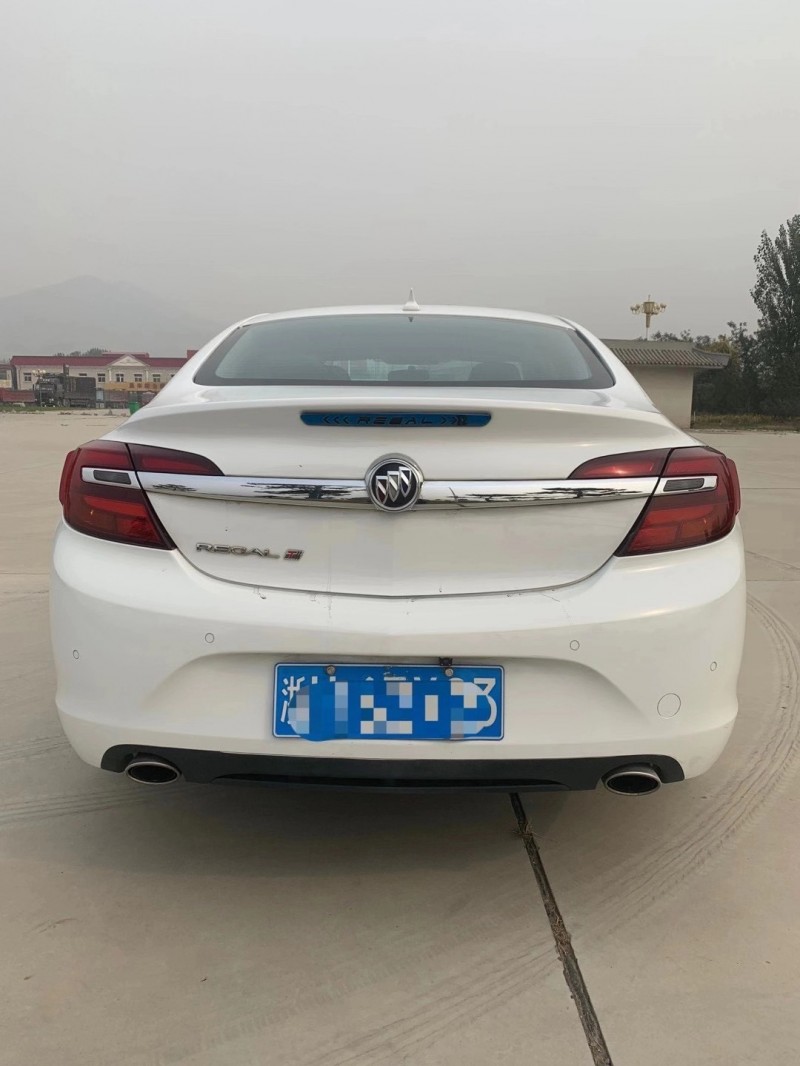 保定17年别克君威4