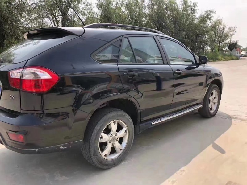 济南12年比亚迪比亚迪S69