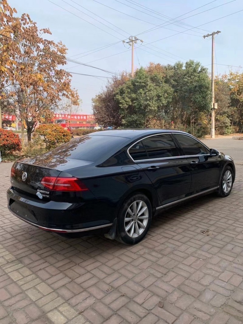 济南17年大众迈腾5