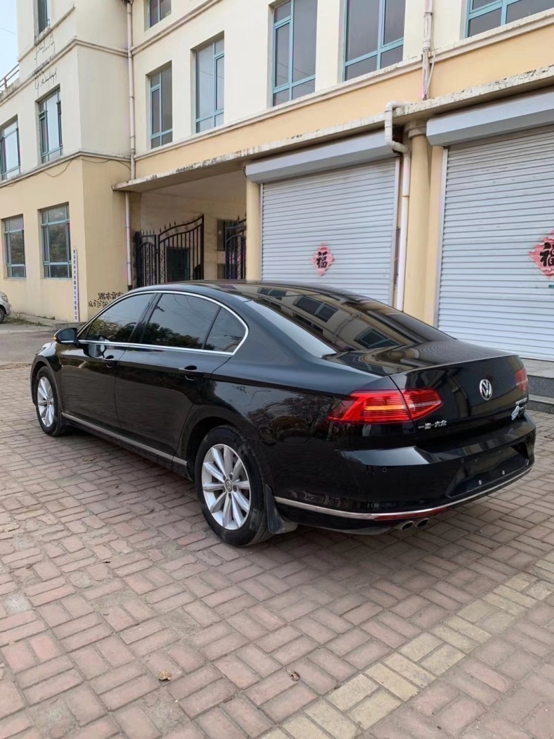 济南17年大众迈腾6