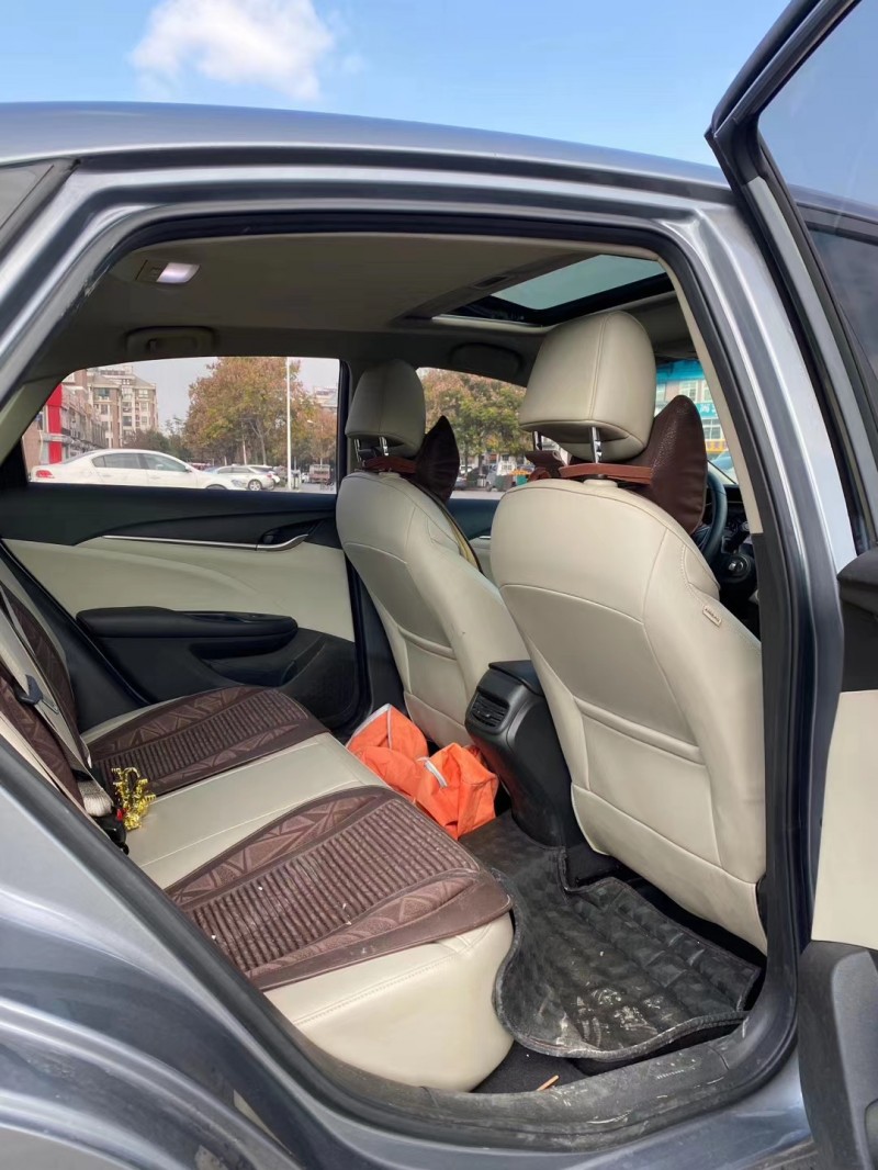 徐州18年别克英朗2