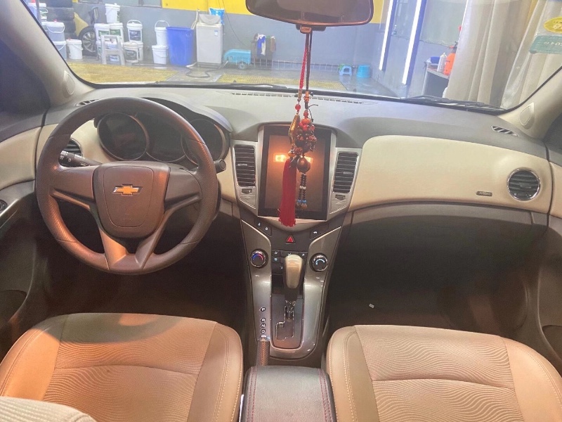 广州16年雪佛兰科鲁兹7