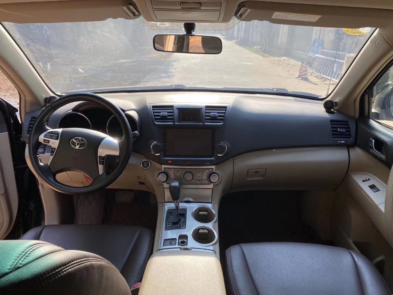 江门13年丰田汉兰达3