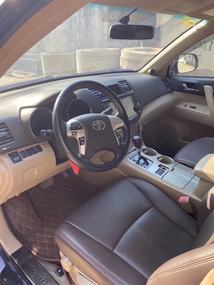 江门13年丰田汉兰达5