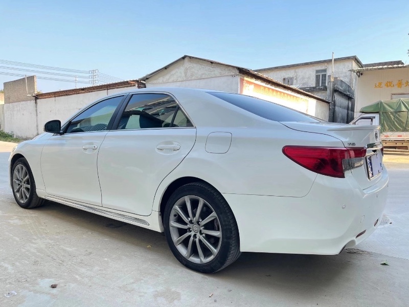 江门14年丰田锐志6