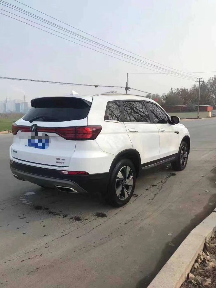 北京19年长安汽车长安CS755