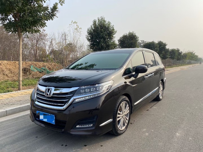 北京17年本田艾力绅2