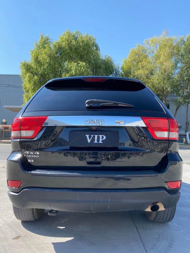 宿迁13年Jeep大切诺基3