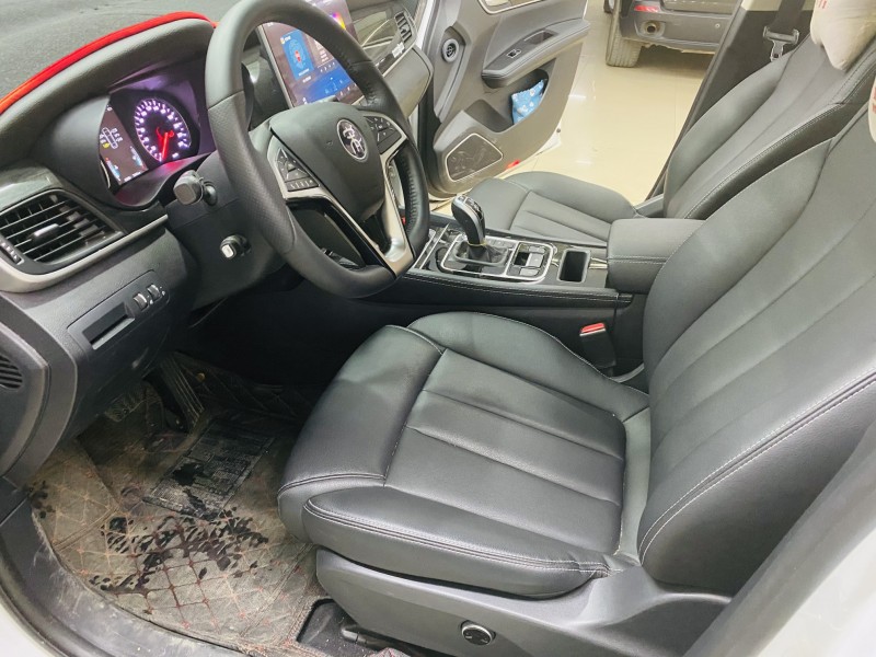 东莞19年比亚迪宋MAX3