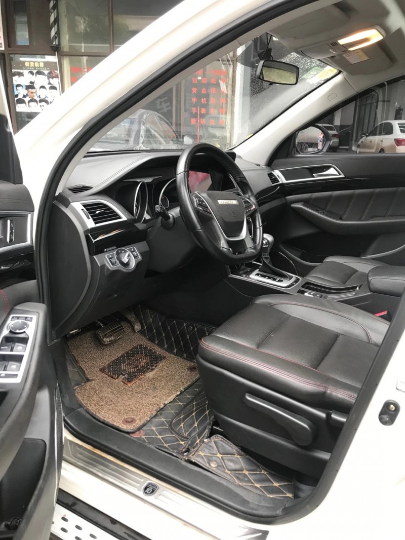 宜賓17年獵豹汽車CS104