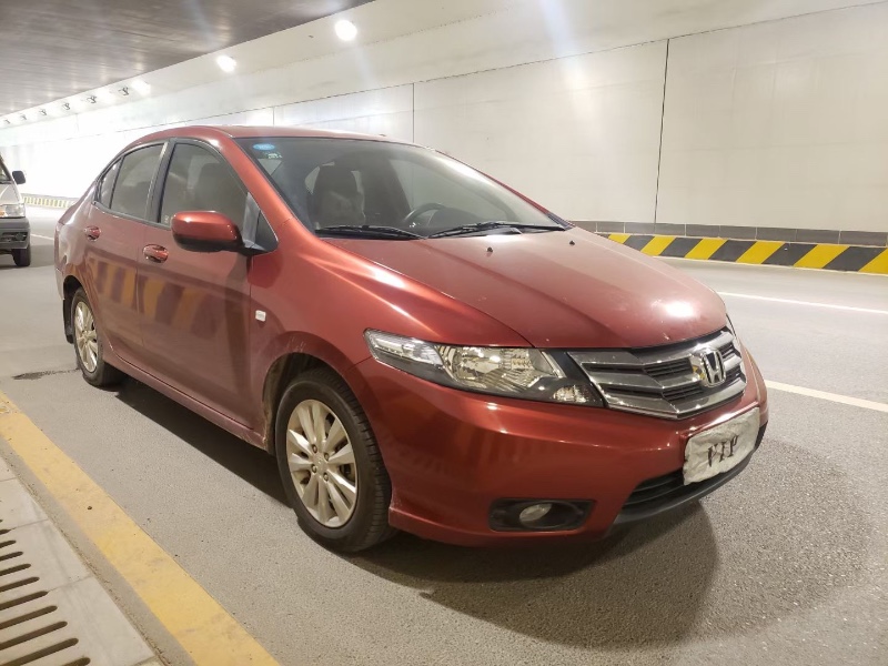 广州15年本田锋范9