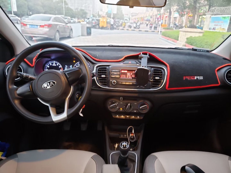 广州19年起亚焕驰6