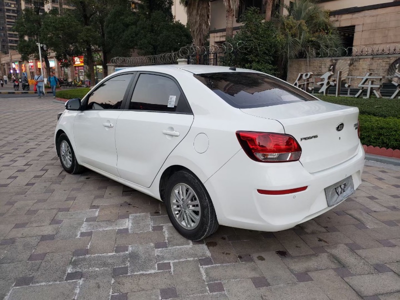 广州19年起亚焕驰3