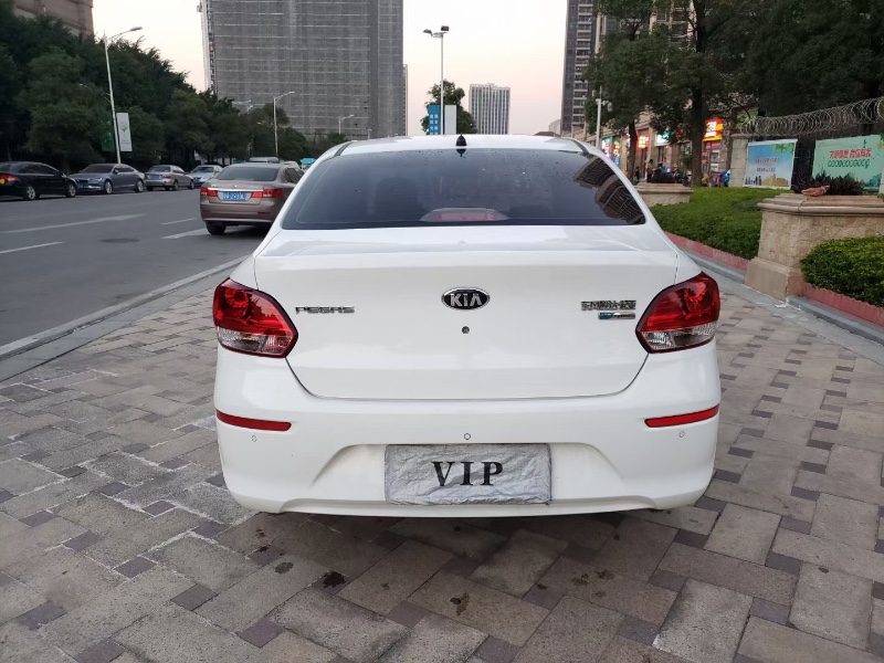 广州19年起亚焕驰2