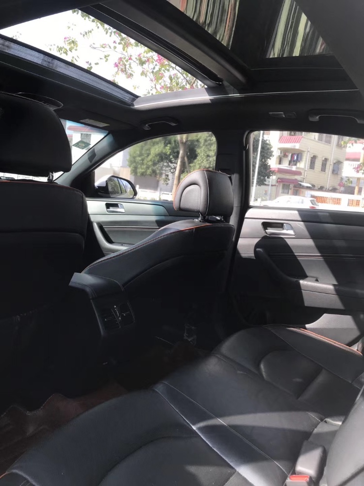 中山15年现代索纳塔九2