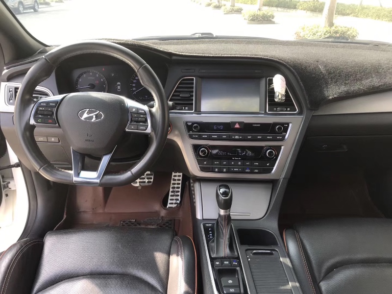 中山15年现代索纳塔九1