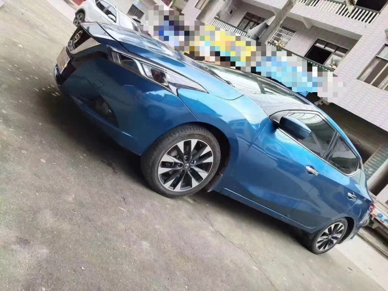 邵阳17年日产蓝鸟1