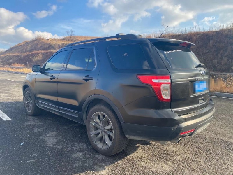 烟台13年福特探险者5