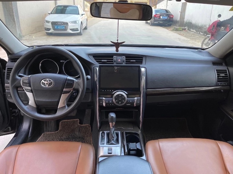 江门13年丰田锐志4