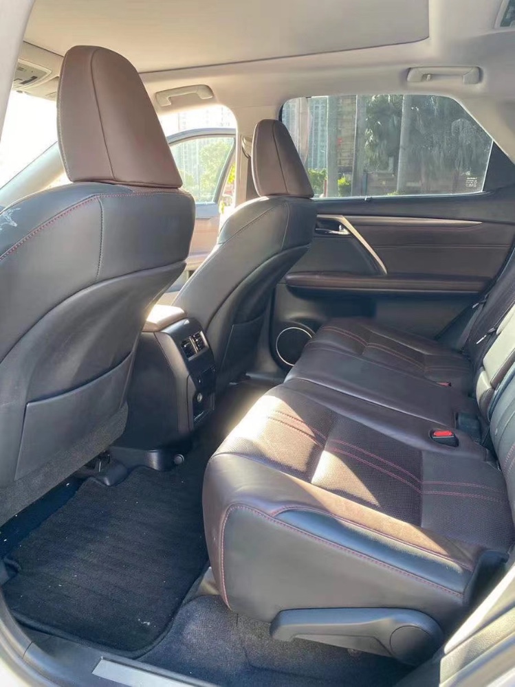 中山17年雷克萨斯RX2