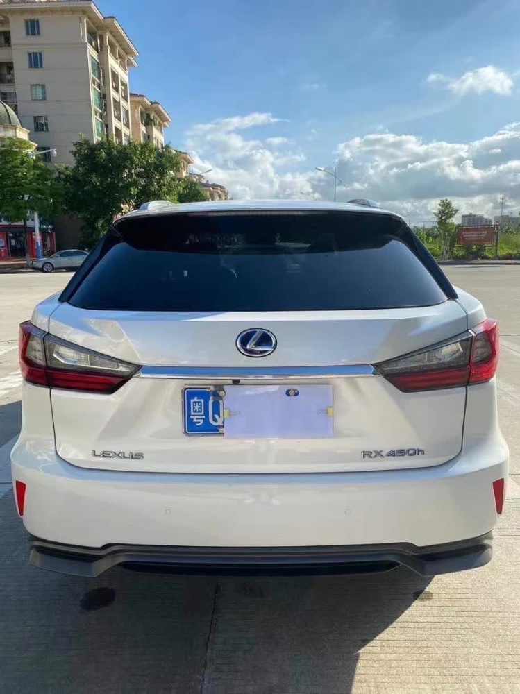 中山17年雷克萨斯RX5