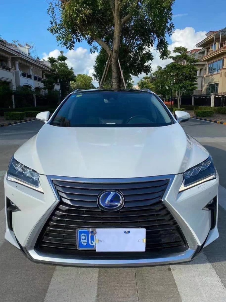 中山17年雷克萨斯RX9
