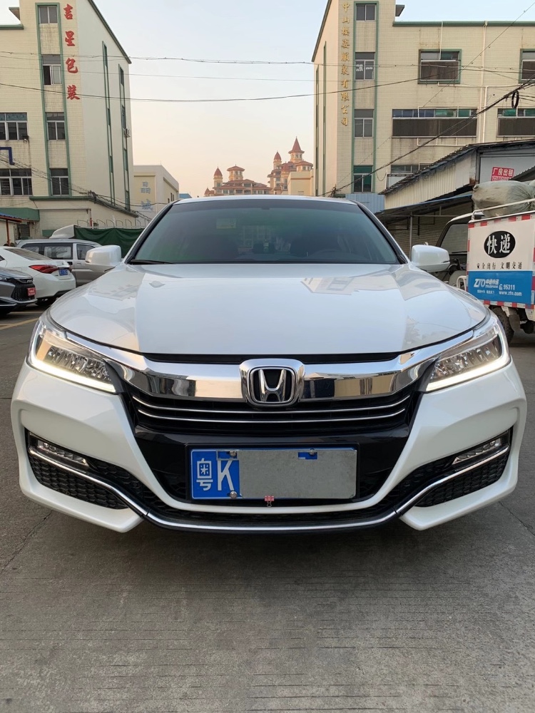 中山18年本田雅阁4