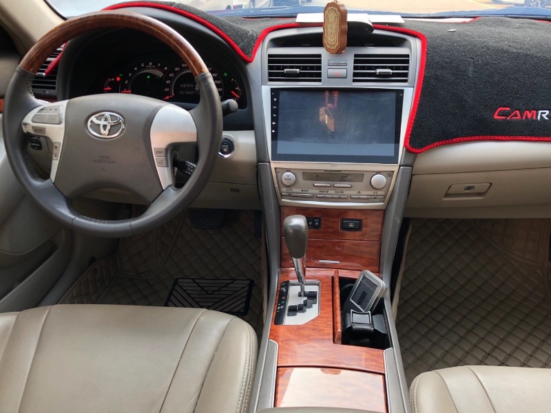 中山06年丰田凯美瑞2