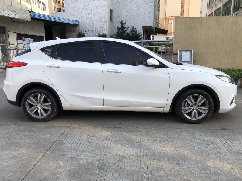 中山17年长安汽车逸动3