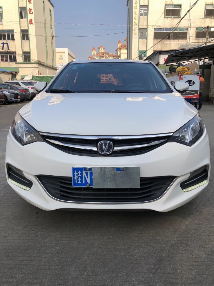 中山17年长安汽车逸动5