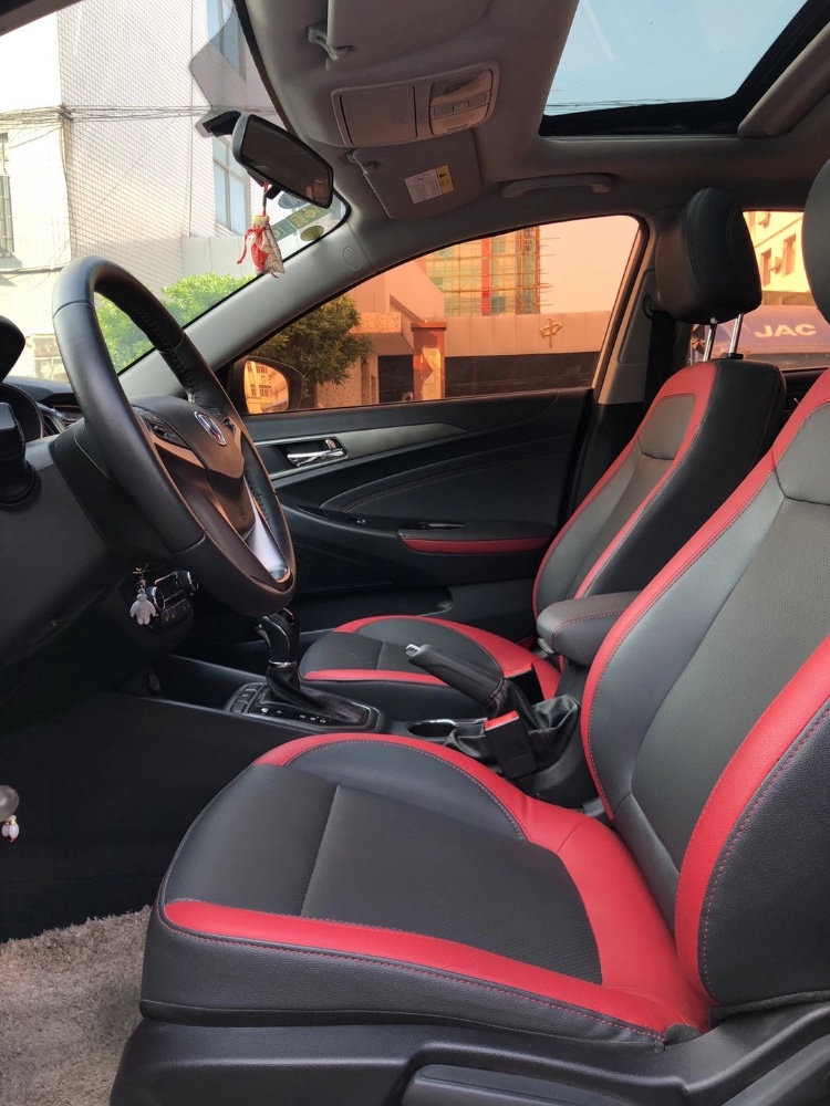中山17年长安汽车逸动6