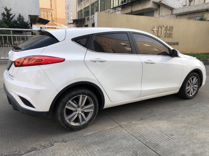 中山17年长安汽车逸动1