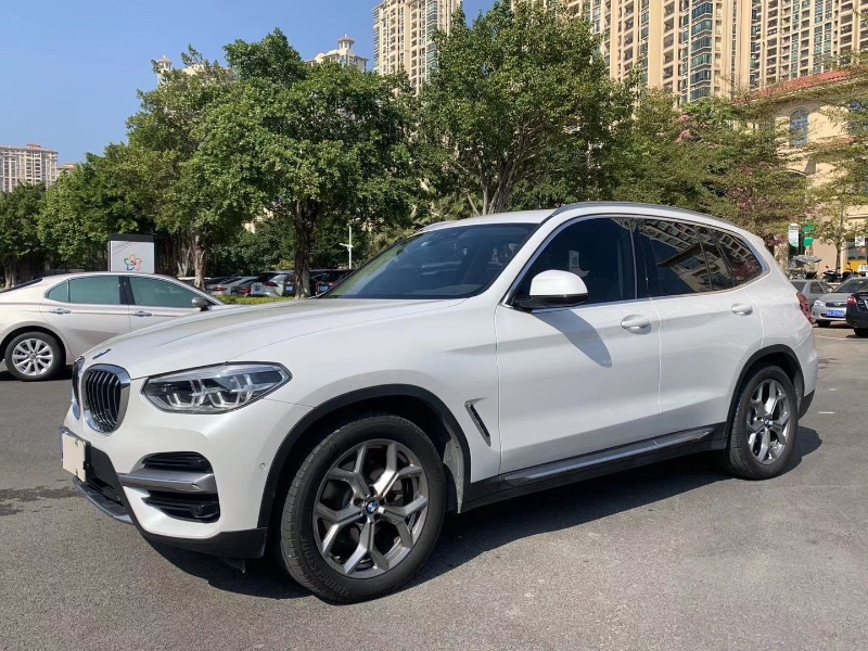 广州19年宝马X35