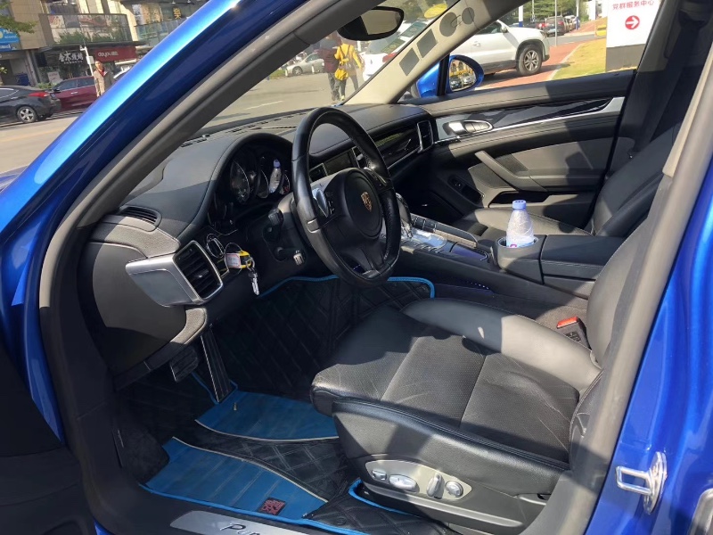 广州15年保时捷帕拉梅拉4