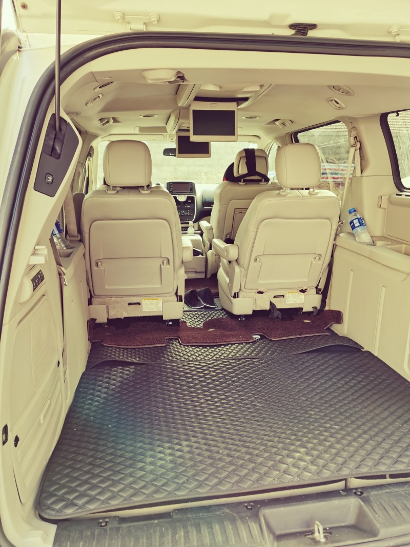 成都14年克莱斯勒大捷龙6