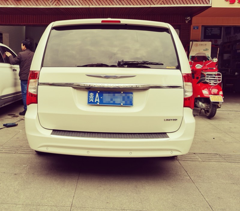 成都14年克莱斯勒大捷龙3