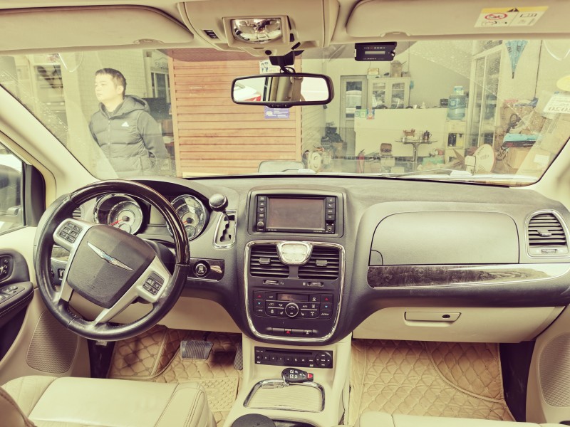 成都14年克莱斯勒大捷龙2