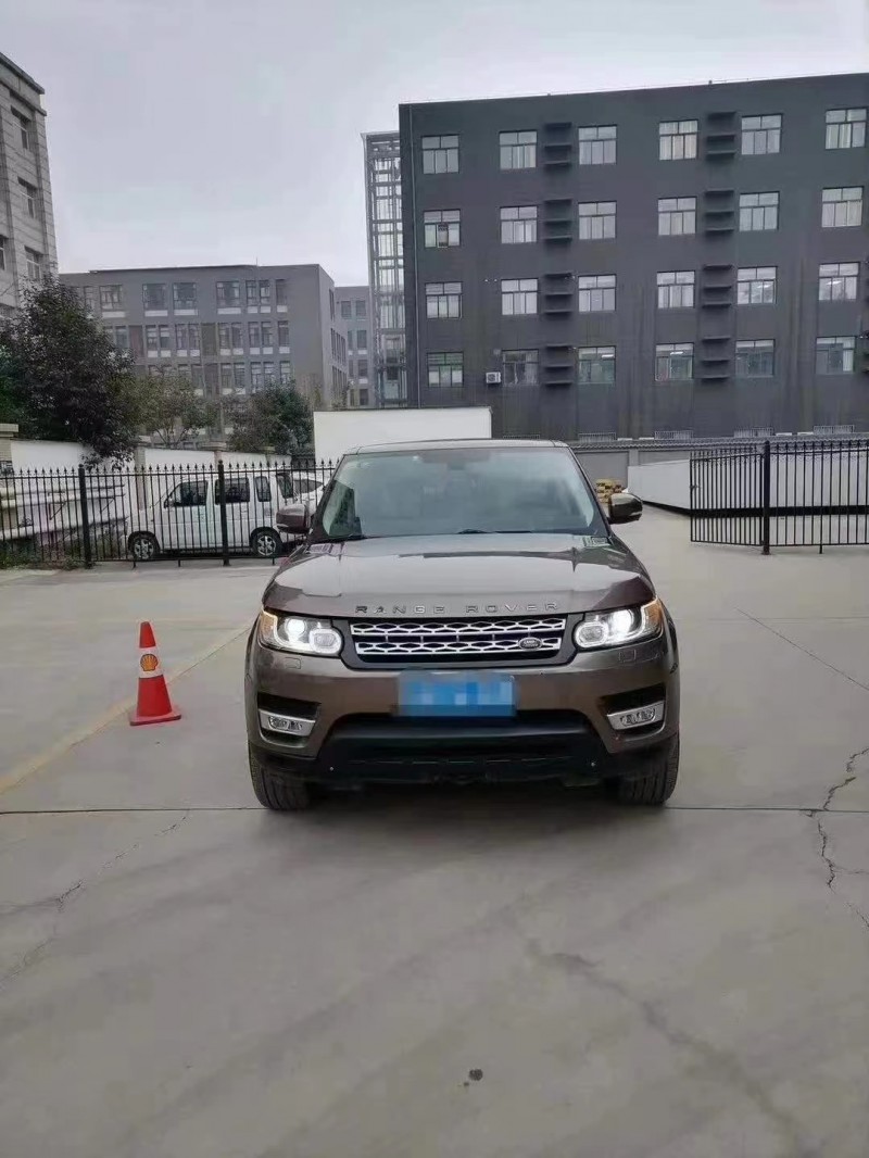 济宁14年路虎揽胜运动1