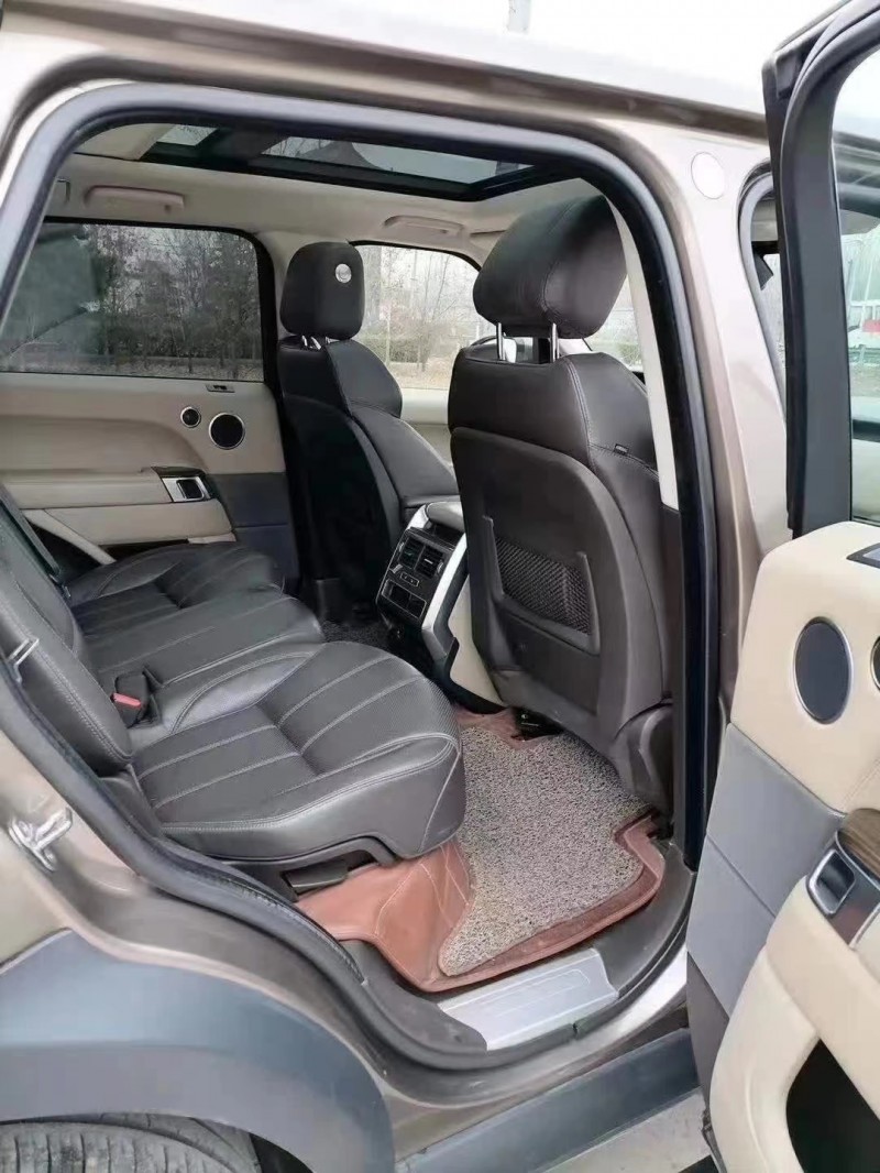 济宁14年路虎揽胜运动9